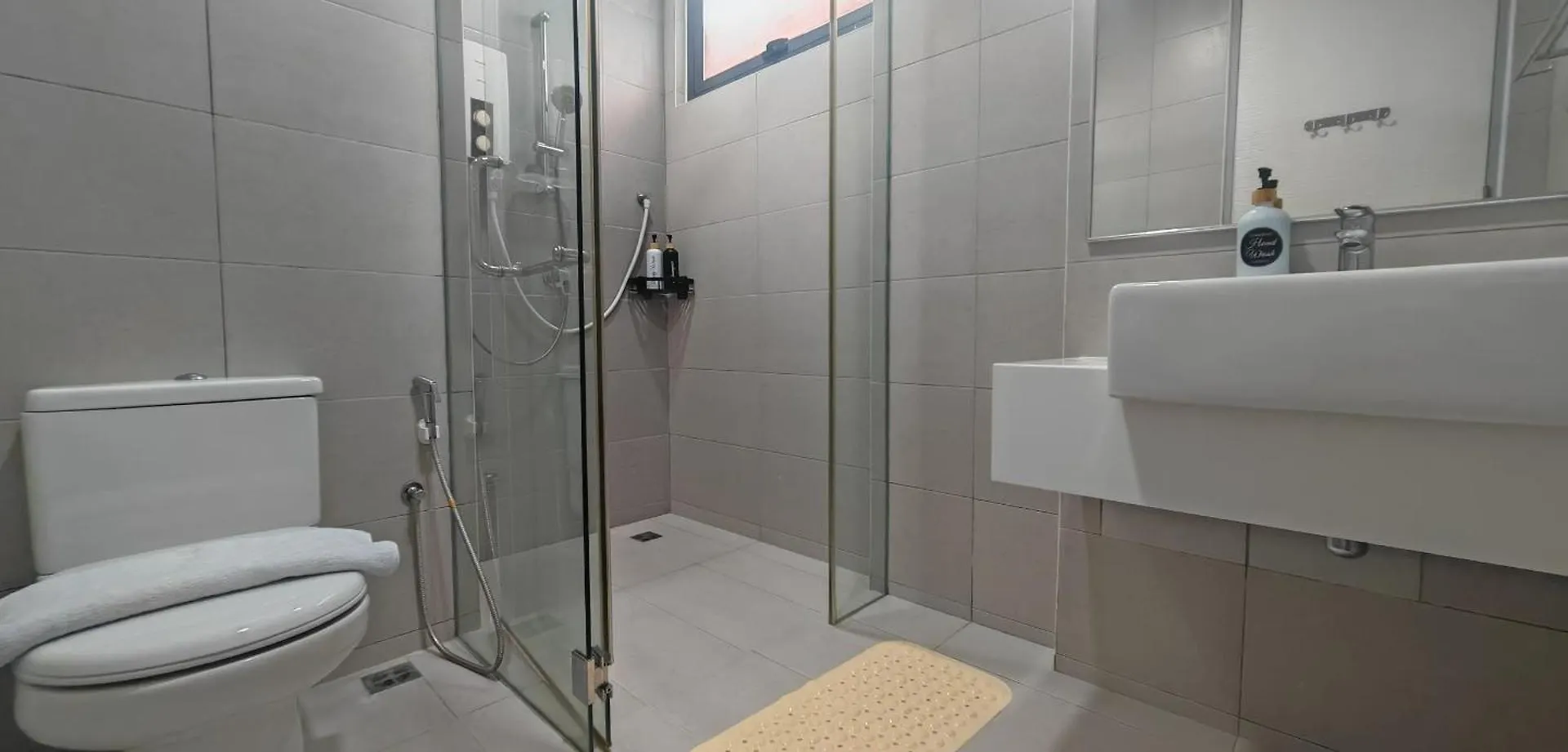 Daire Island Jazz Loft With Bathtub & Seaview - Jazz Suites By Ocean Luxe Tanjung Tokong